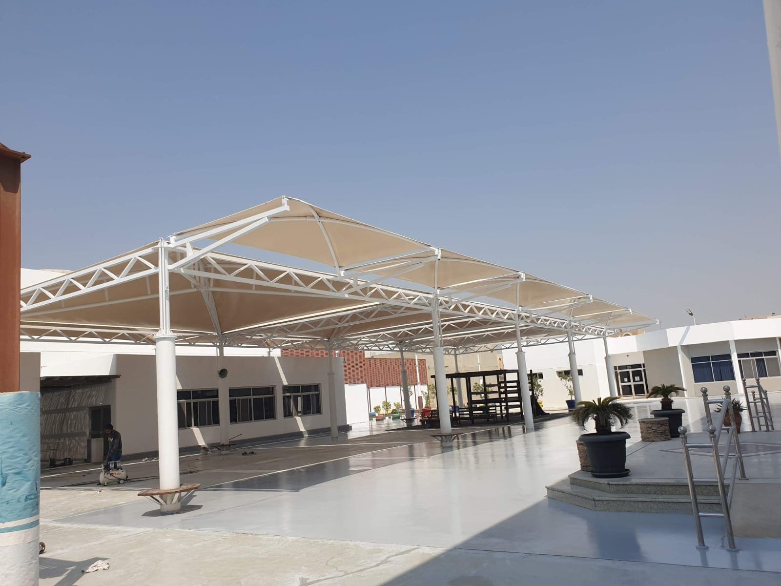 مظلات وسواتر مؤسسة مقاولات الشرقية